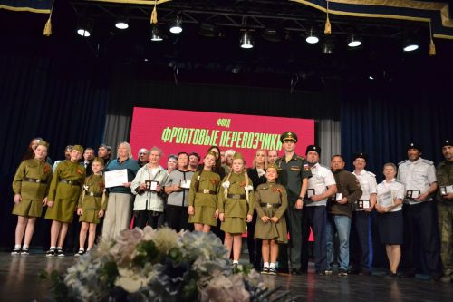 Волонтеры и военные перевозчики стали единым кулаком