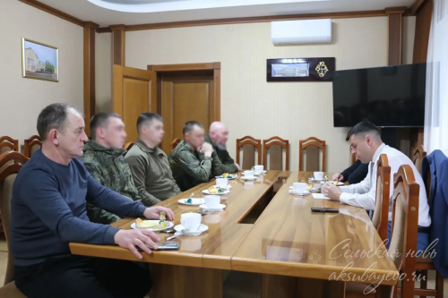 Алмаз Мингулов принял бойцов, прибывших в краткосрочный отпуск из Зоны СВО