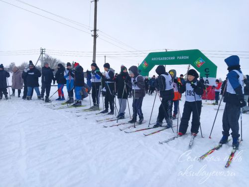 В Аксубаевском районе на старт «Лыжни России» вышли около 400 человек