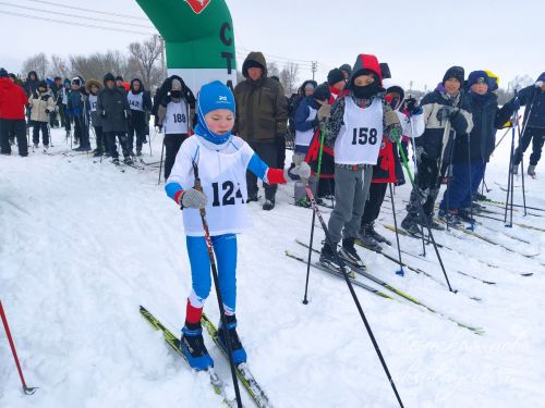 В Аксубаевском районе на старт «Лыжни России» вышли около 400 человек