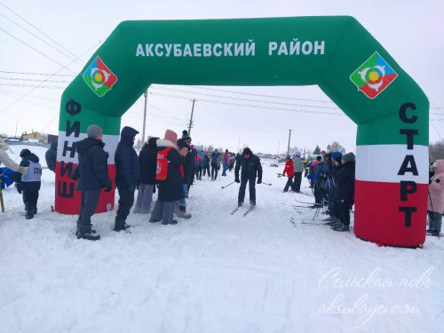 В Аксубаевском районе на старт «Лыжни России» вышли около 400 человек