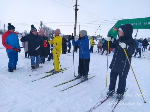 В Аксубаевском районе на старт «Лыжни России» вышли около 400 человек