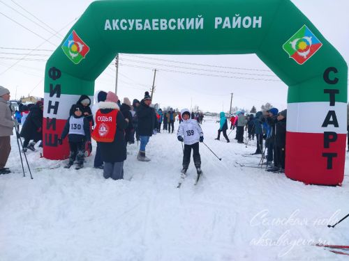 В Аксубаевском районе на старт «Лыжни России» вышли около 400 человек