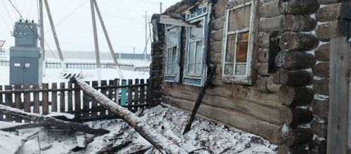 В Аксубаевском районе сгорели жилой дом и баня