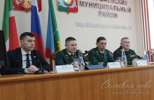Аксубаевские лесоводы приумножая богатства природы служат району