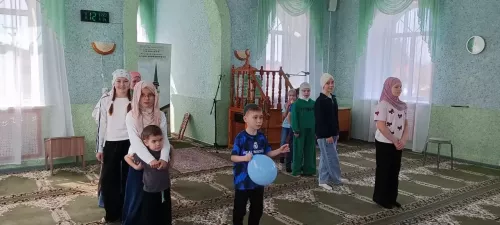 Аксубай мәчетендә балалар өчен бәйрәм оештырылды