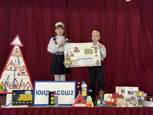 Школьные агибригады соревновались в знании ПДД