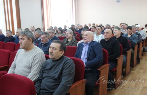 В Совете района состоялось совещание по вопросам подготовки к весеннему полевому сезону