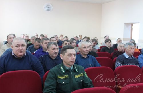 В Совете района состоялось совещание по вопросам подготовки к весеннему полевому сезону