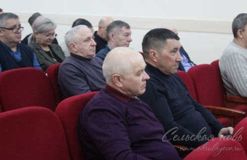 Район Советында язгы кыр сезонына әзерлек мәсьәләләре буенча киңәшмә узды