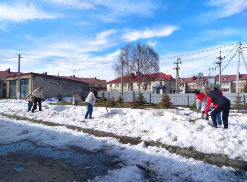 Аксубайда апрельнең беренче көнендә үк чисталык өчен көрәш барды