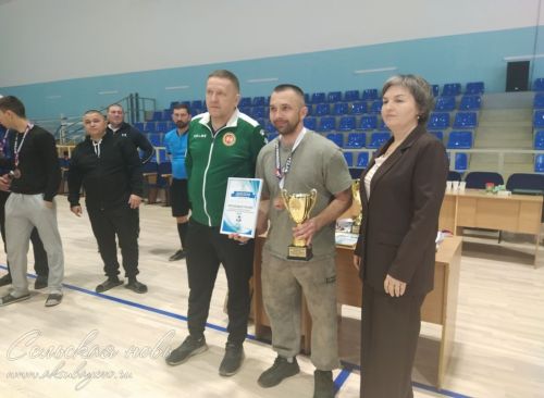 «Аксу» завоевала золотой кубок федерации РТ по футболу