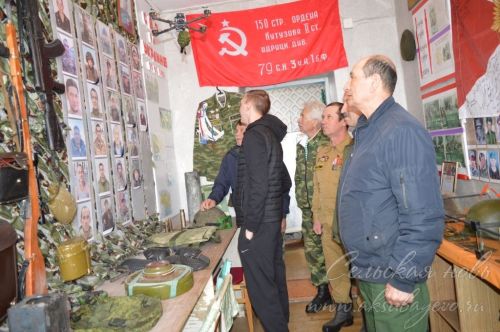 Боец с передовой почтил память друга из Аксубаевского района