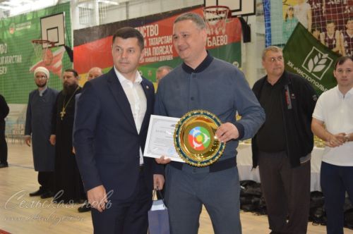 В Аксубаеве на ковер вышли лучшие борцы Татарстана