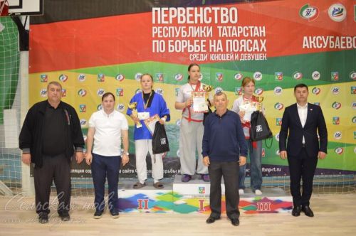 Команда Аксубаева стала победителем турнира на поясах