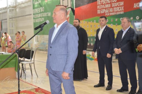 В Аксубаеве на ковер вышли лучшие борцы Татарстана