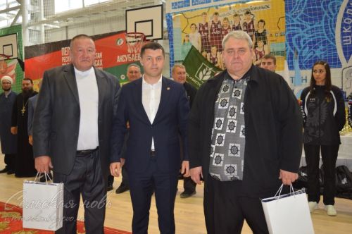В Аксубаеве на ковер вышли лучшие борцы Татарстана