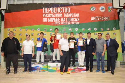Команда Аксубаева стала победителем турнира на поясах