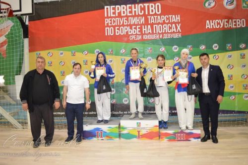 Команда Аксубаева стала победителем турнира на поясах