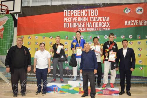 Команда Аксубаева стала победителем турнира на поясах