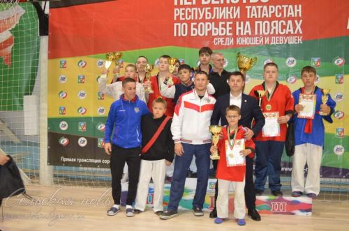 Команда Аксубаева стала победителем турнира на поясах
