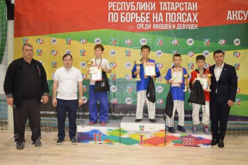 Команда Аксубаева стала победителем турнира на поясах