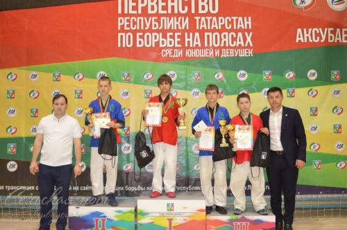 Команда Аксубаева стала победителем турнира на поясах