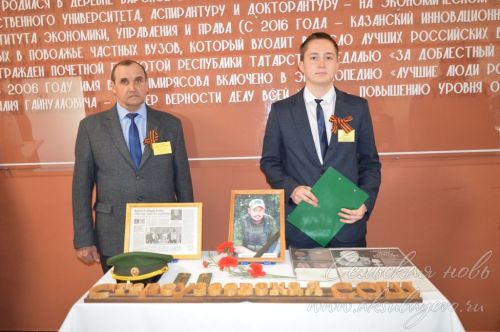 Айдар Метшин посадил ель в Аксубаеве и встретился с активом района