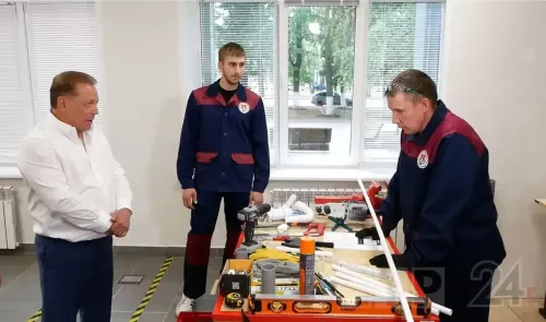 Депутат Госдумы Айдар Метшин встретился с участниками чемпионата «Абилимпикс» из Нижнекамска
