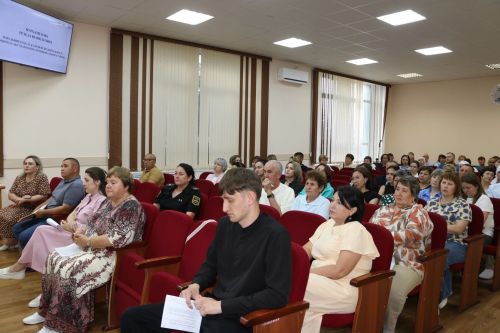 С родителями десятиклассников Аксубаевского района говорили о выборе профессии