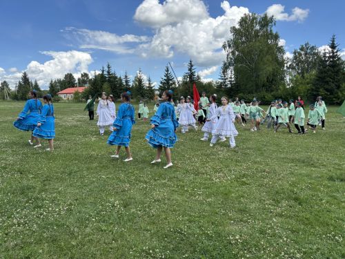 Аксубаевские школьники — за деревенские каникулы