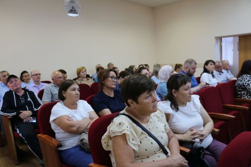 С родителями десятиклассников Аксубаевского района говорили о выборе профессии