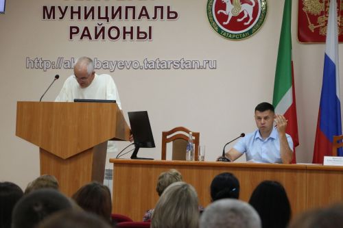 С родителями десятиклассников Аксубаевского района говорили о выборе профессии