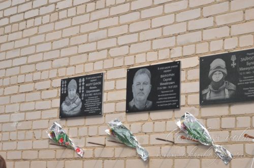 В деревне Караса Аксубаевского района увековечили имена героев-земляков