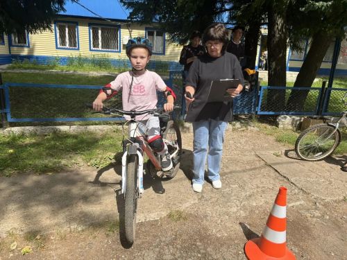 Безопасность на дорогах начинается с семьи: в Аксубаеве прошли «Старты поколений»