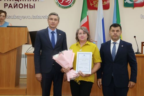 В Аксубаевском районе члены избиркома получили награды