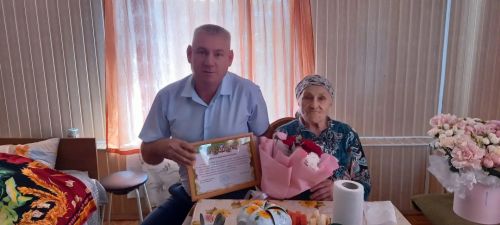 Аксубай ветераны сугыш чоры авырлыкларын кичергән