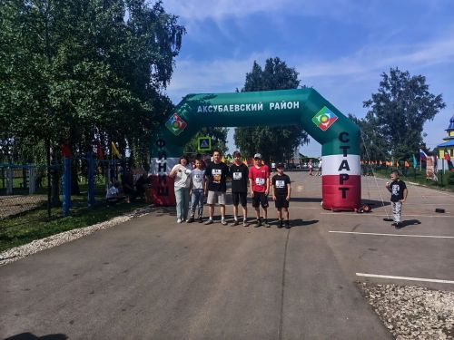 В Аксубаевском районе в селе Старое Узеево прошел трейл-кросс «Забег памяти»