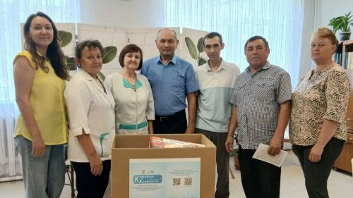 Сотрудники Федоровского дома-интерната присоединились к акции «Коробка храбрости»
