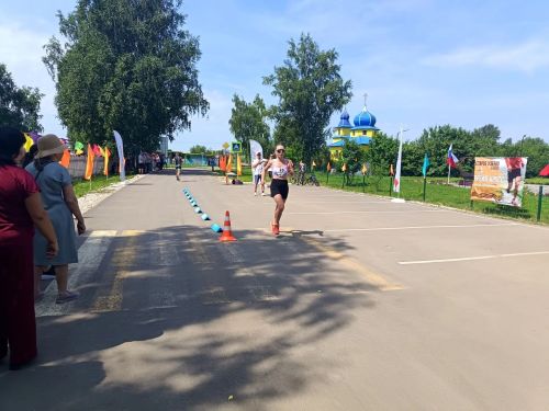 В Аксубаевском районе в селе Старое Узеево прошел трейл-кросс «Забег памяти»