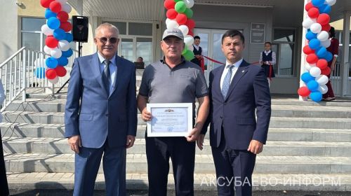 В Аксубаевском районе после капремонта распахнулись двери Кривоозерской школы
