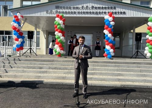 В Аксубаевском районе после капремонта распахнулись двери Кривоозерской школы