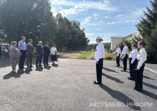 В Аксубаевском районе после капремонта распахнулись двери Кривоозерской школы