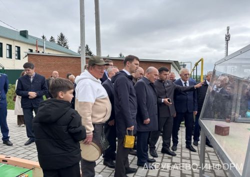 В Аксубаеве открыли ледовый дворец, два парка и Центр молодежных инициатив
