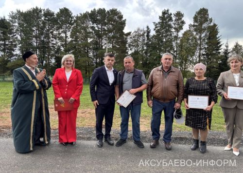 В Татарском Сунчелееве Аксубаевского района отпраздновали открытие асфальтированной дороги