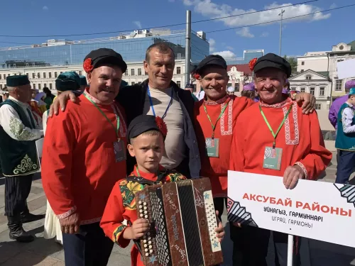 Аксубаевская «Рябинушка» покорила республиканскую сцену