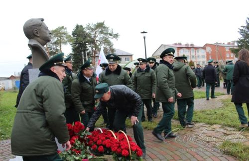 В Аксубаевском районе отметили 105-летие со дня рождения первого министра лесного хозяйства РТ Александра Гуляева