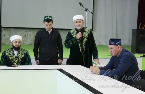 Муфтий ДУМ РТ встретился с мусульманами Аксубаевского района