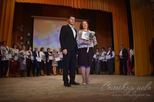 Аксубай районының төп сәхнәсендә иң яхшы укучыларны бүләкләделәр