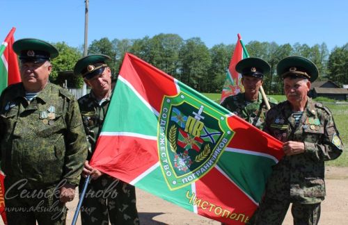 В Тарханке открыли памятник пограничным войскам, 28 мая 2025
